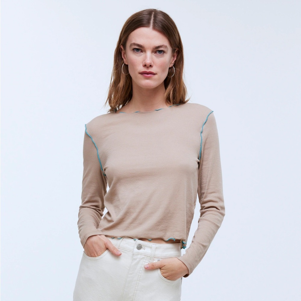 Contrast-Stitched Crewneck Crop Tee